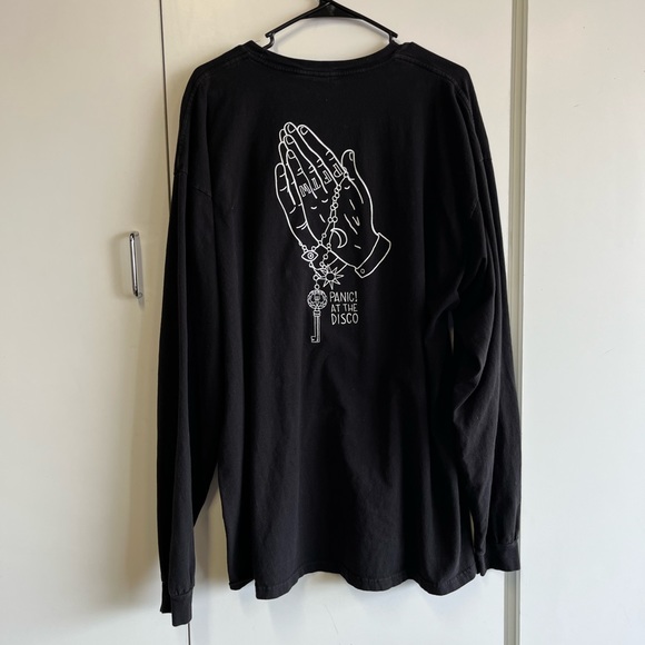 Panic at the disco long sleeve 2XL black shirt. Preowned good condition. - Picture 4 of 5